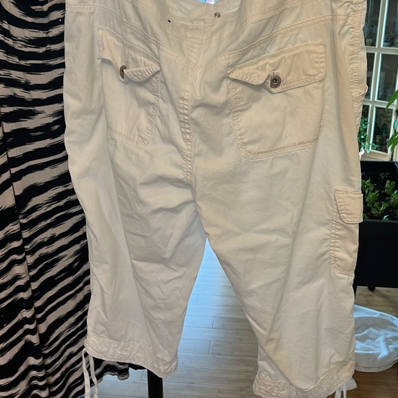 DB established 1962 ladies cargo capri pants - Picture 5 of 5